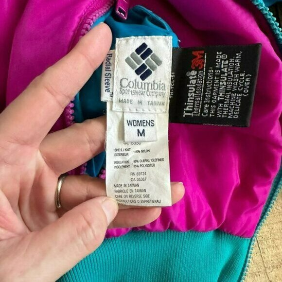 Vintage Columbia womens size medium pink and blue reversible puffer jacket - Picture 7 of 11